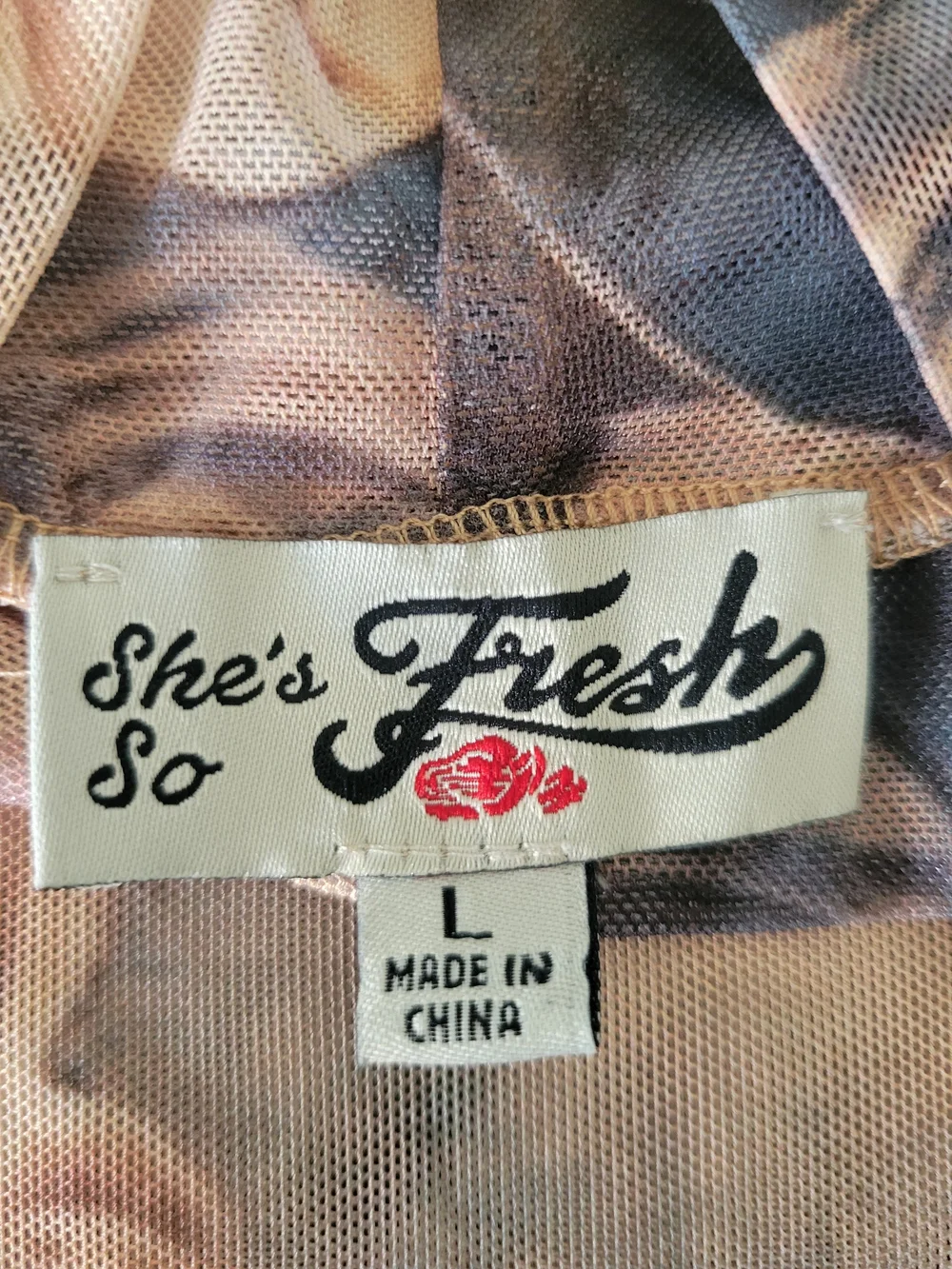 She's So Fresh Renaissance Angel Cherub Print Mesh Mock Neck Top L - Picture 8 of 11